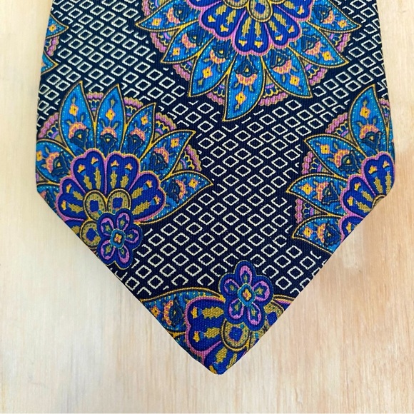 Vintage Liberty of London Silk Necktie - Picture 3 of 5